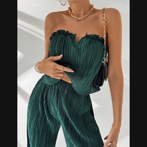 Chic Green Two-Piece Romper Set – Size Large (Worn Once)